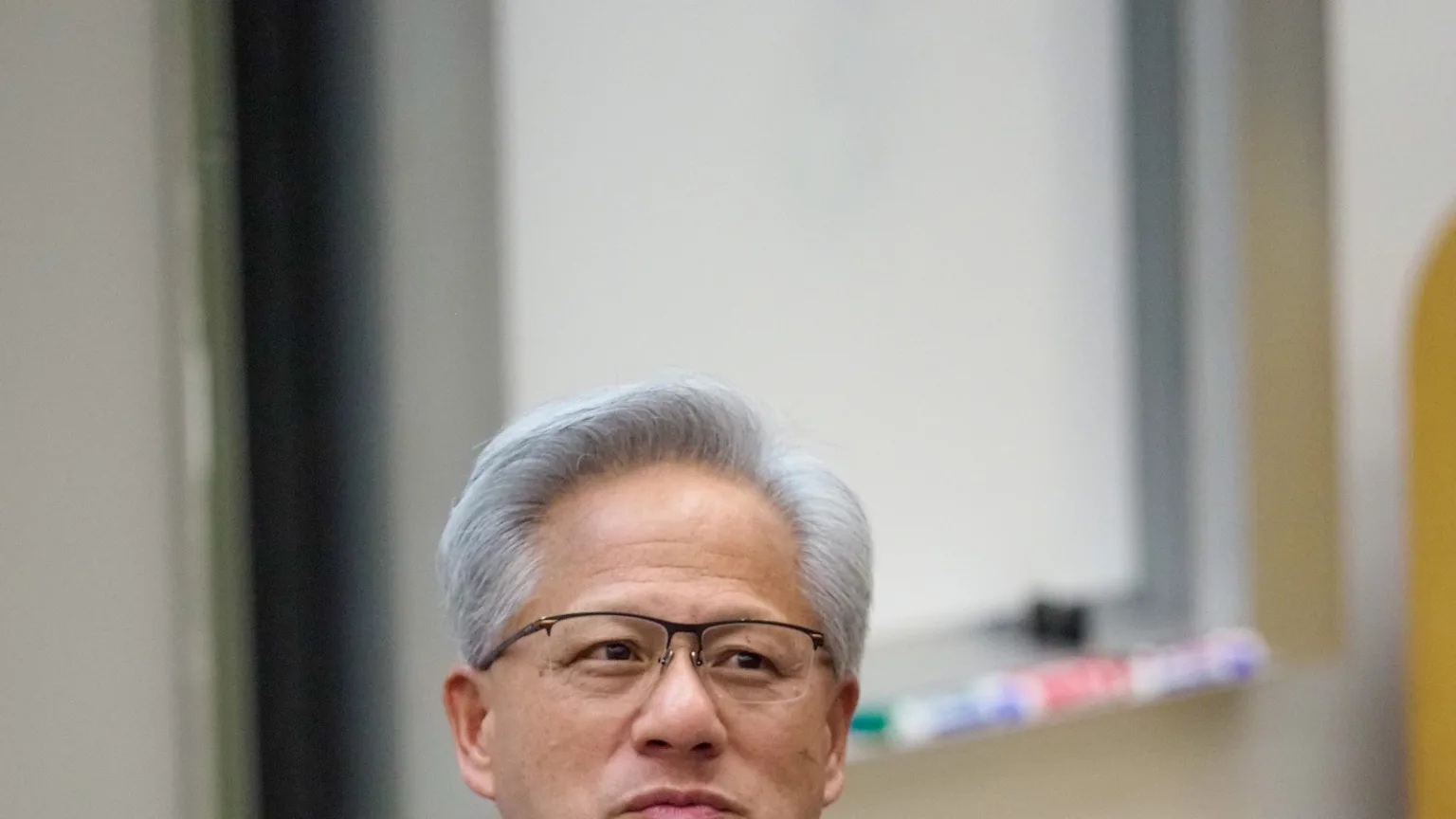 Kral Charles’ın yapay zekâ zirvesinde Huang: Ürünleri düzenleyin, teknolojiyi değil Kral Charles'ın yapay zekâ zirvesinde Huang: Ürünleri düzenleyin, teknolojiyi değil