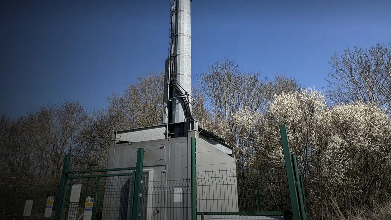 SpaceX kendi mobil şebekesi için 80 bin baz istasyonuna erişim arıyor SpaceX kendi mobil şebekesi için 80 bin baz istasyonuna erişim arıyor