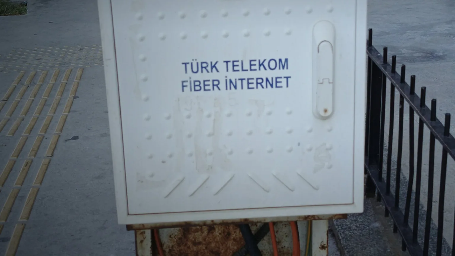 Türk Telekom 14 bankadan 1 milyar dolarlık kulüp kredisi sağladı